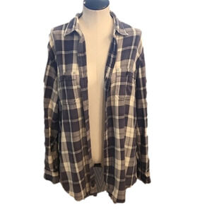 MENS Gray, white & blue flannel shirt by Sonoma size Large.